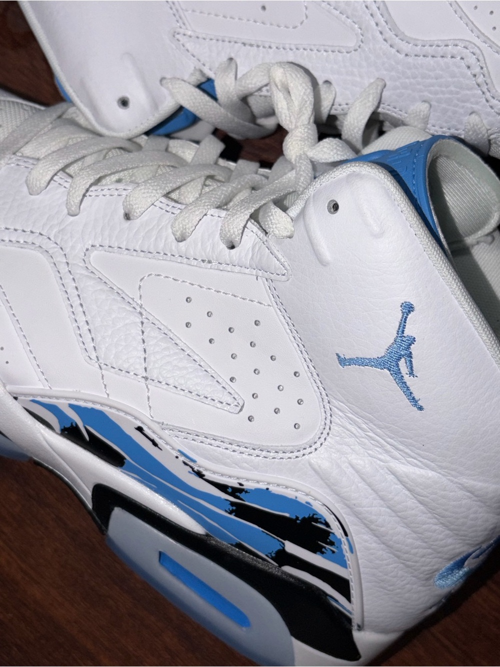 Jordan size 9 - Picture 6 of 16